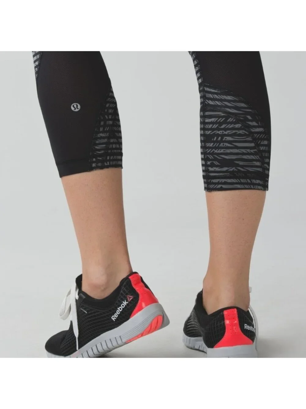 Run: Inspire Crop II *Full-On Luxtreme (Mesh)Stripe Play Slate Black / BLACK